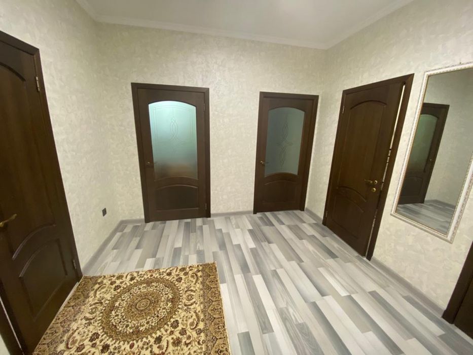 Помесячно 4 комн в центре города Шымкент