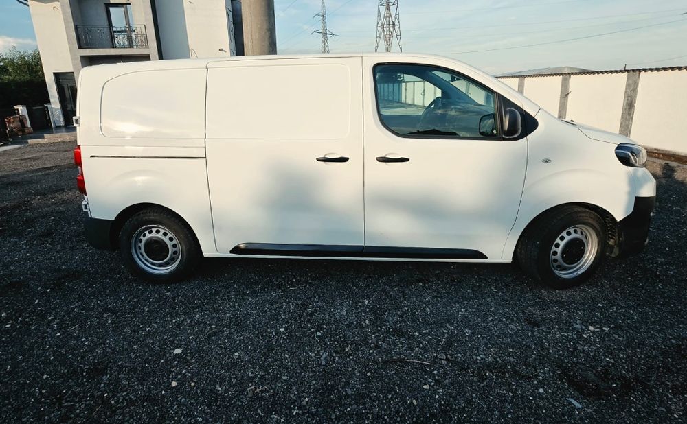 TOYOTA Proace 2020 — imagine 3