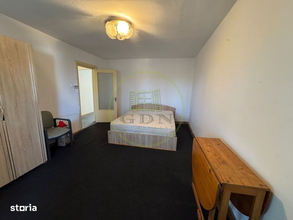Inchiriere apart. cu 3 camere mobilate, zona Cipariu