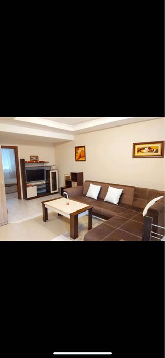 Дава се под наем Двустаен апартамент в Перник, Център - 53 кв.м за 398.82 € - Снимка #1