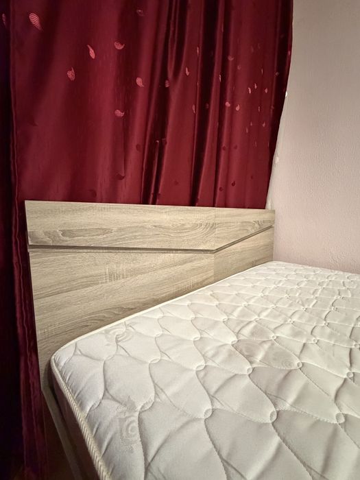 Спалня с матрак с механизъм