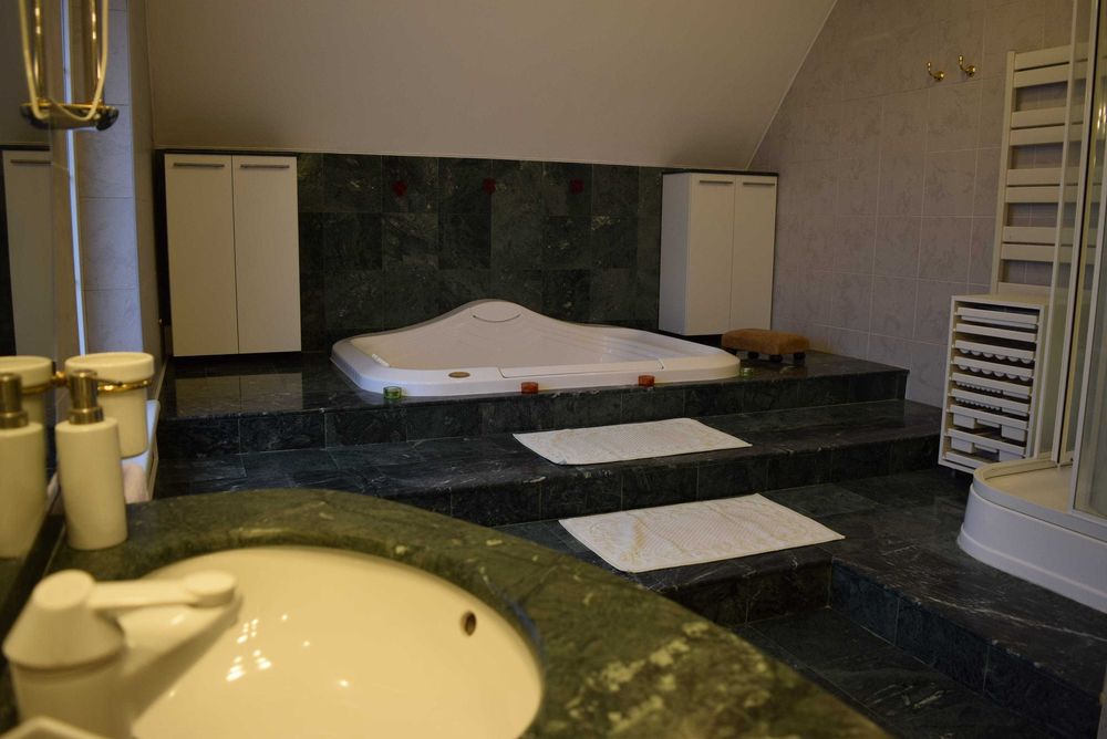 Vilă de Lux | Recent Renovată & Mobilată | Piscină & Grădină 1200 mp