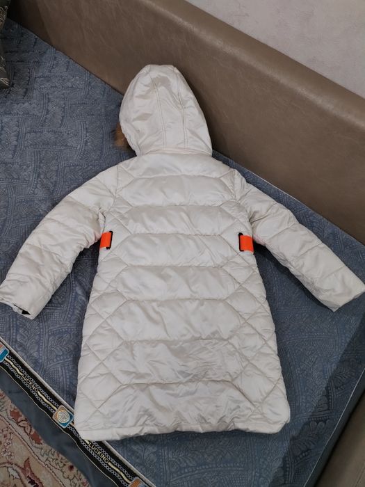 Тёплая б/у куртка для зимы
