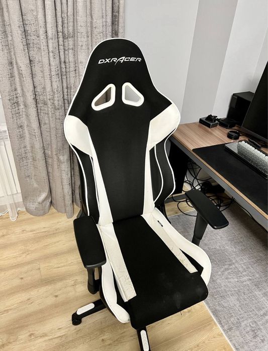 Игровое Кресло Dxracer
