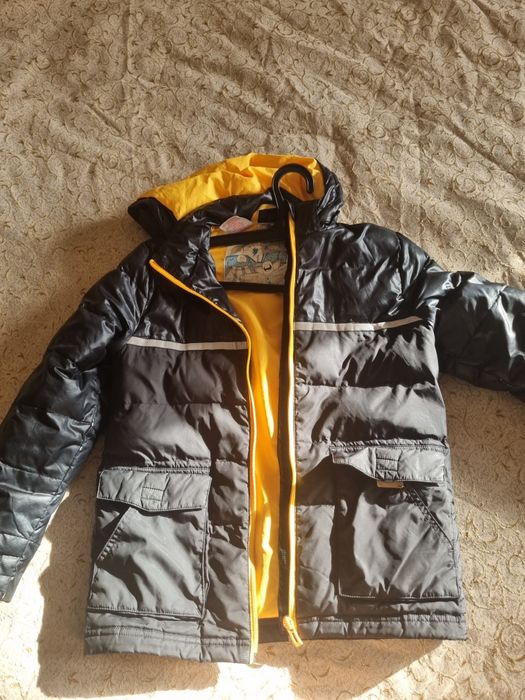 Продам Детскую куртку