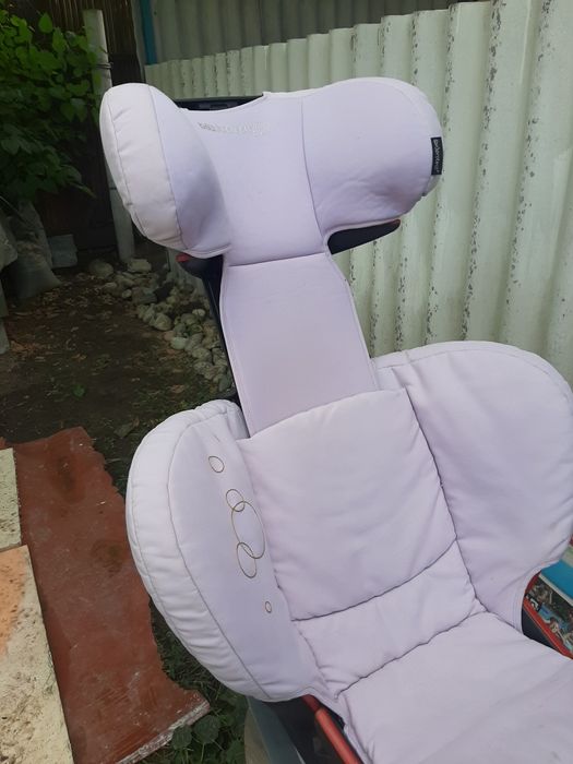 Автокресло продам