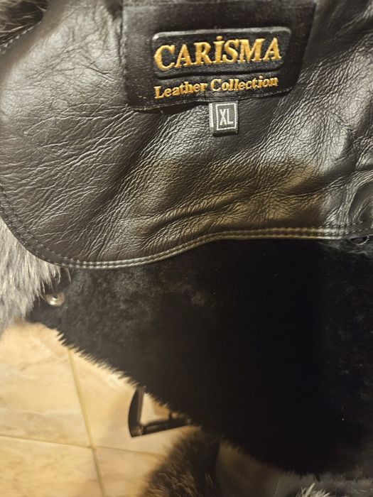 Haina piele cu guler blana vulpe polara.