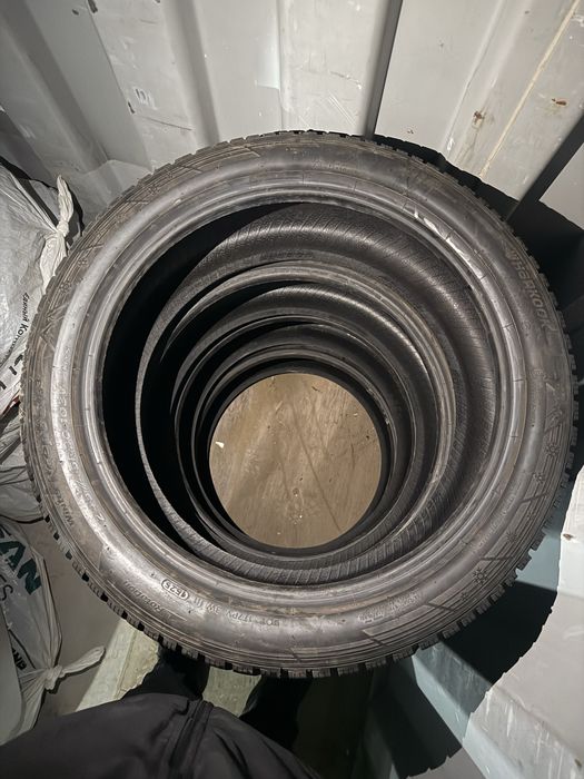 245/45/20 Hankook Winter I’cept evo3
