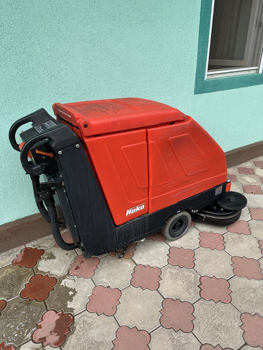 Vand masina spalat pardoseli Hakomatic B650