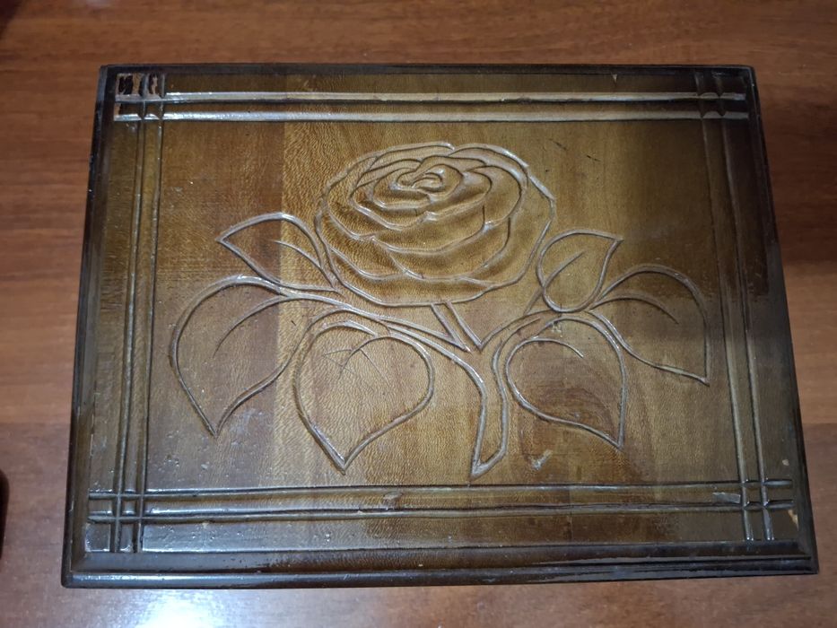 Продаётся антикварный сундук