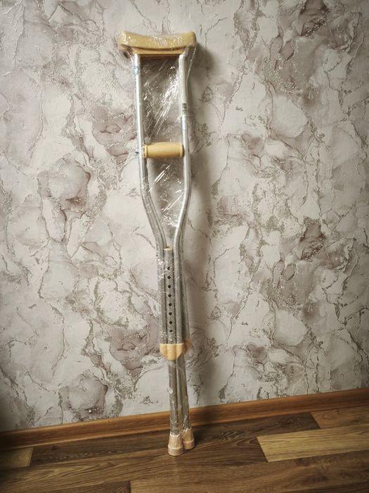 Продажа новых костылей