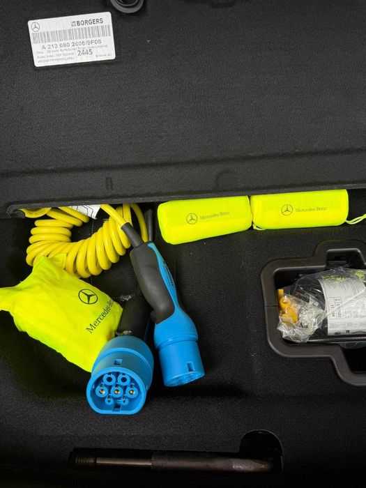 Vând Mercedes-Benz  E350E,PLUG in HYBRID