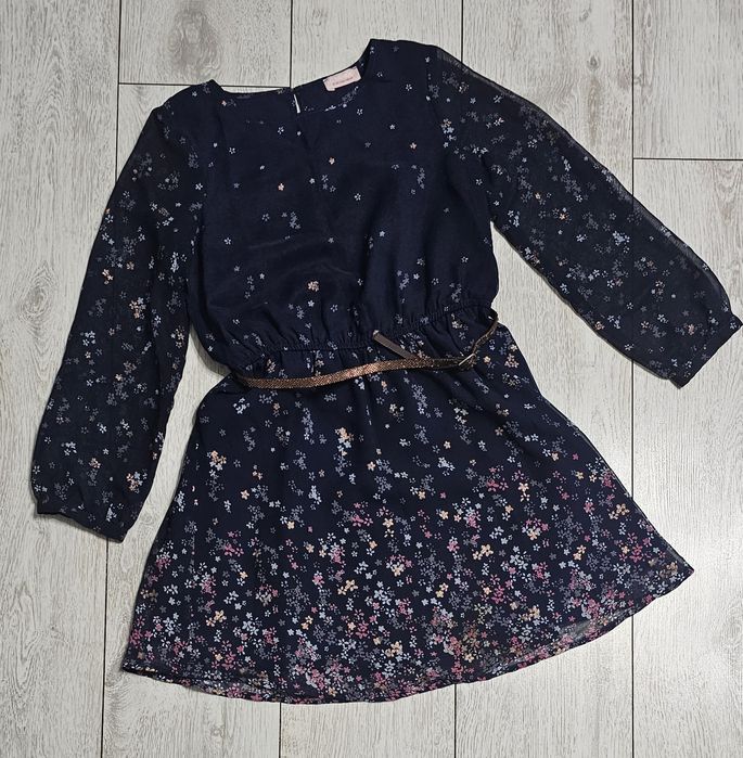 Продам платье на девочку