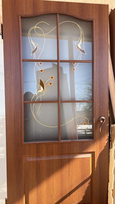 Продам двери бу срочно с доборкой