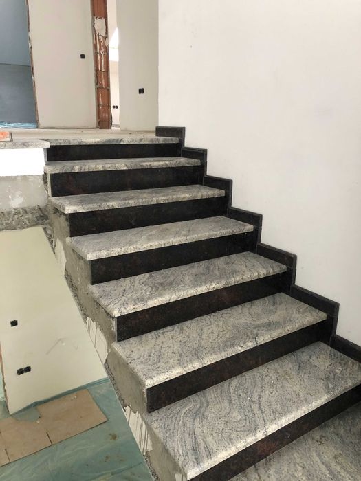 Scari interioare  din MARMURA QUARTZ SI GRANIT pentru eleganta casei