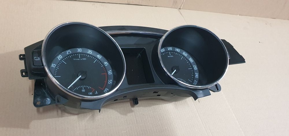 Ceasuri bord skoda superb 2 2.0 tdi 3T1920841E