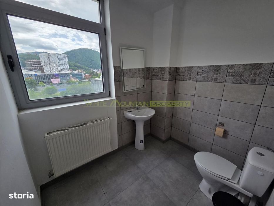 Apartament 4 camere Centrul Civic pretabil co-working hub