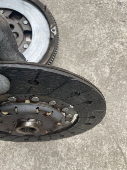 Съединител комплект(маховик,феродо притискател)Ауди 2.0tdi а3 vw seat