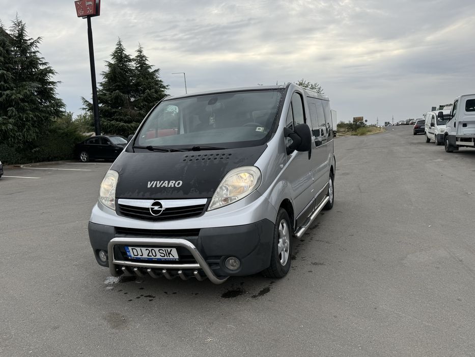 Opel vivaro 8+1 Locuri