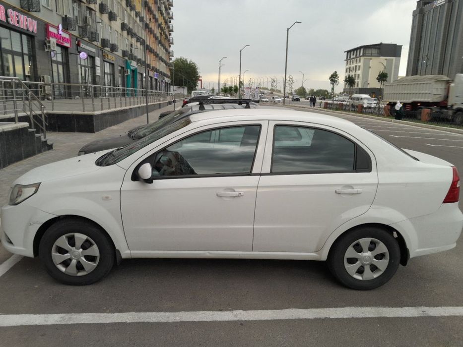 Продаётся автомашины Нексия 3
