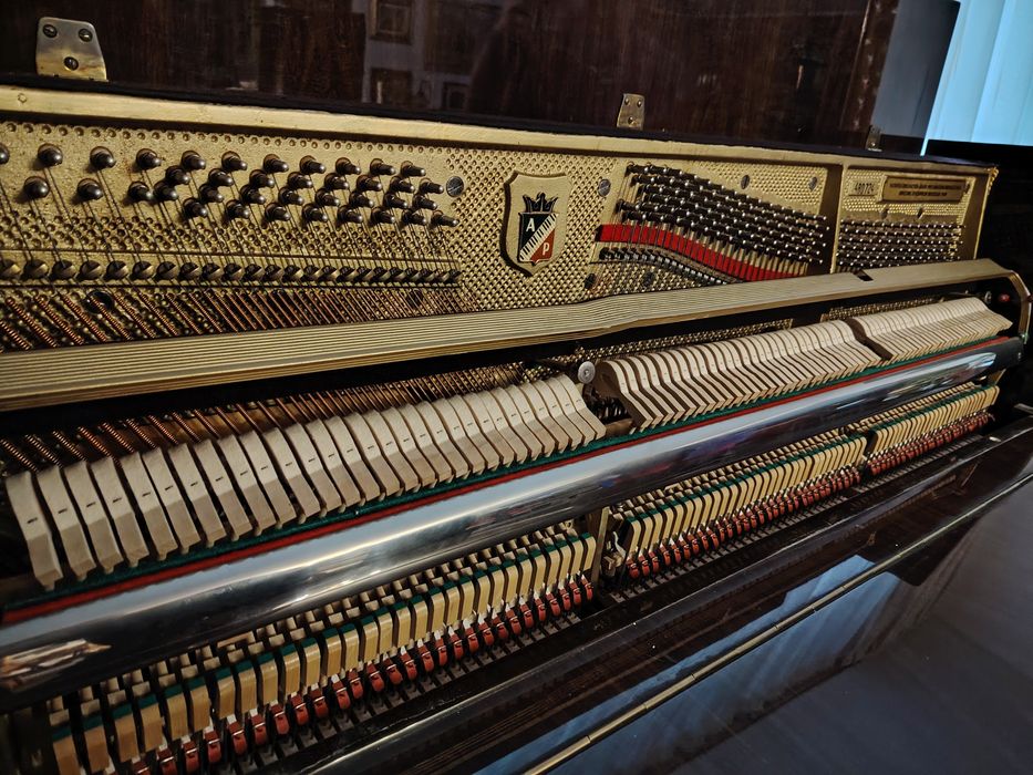 Pianina Petrof in stare impecabila tehnic si estetic