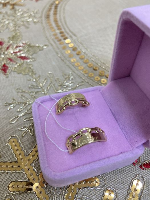 Золотые серьги Cartier