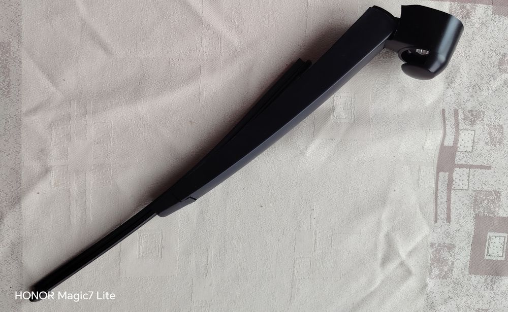 Задна чистачка за VW Golf 5, 6