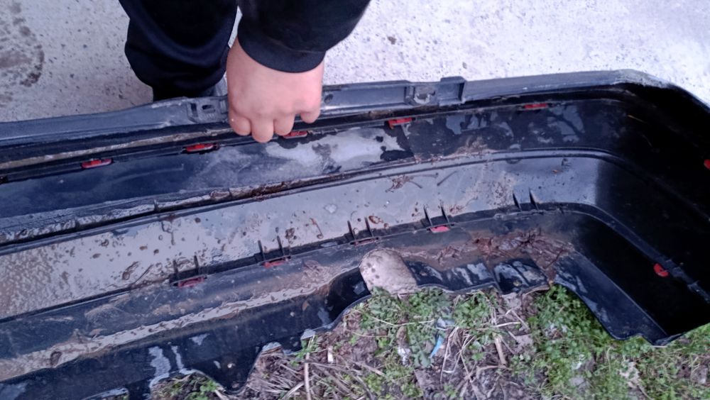 Продам бампера перед зад гольф 3