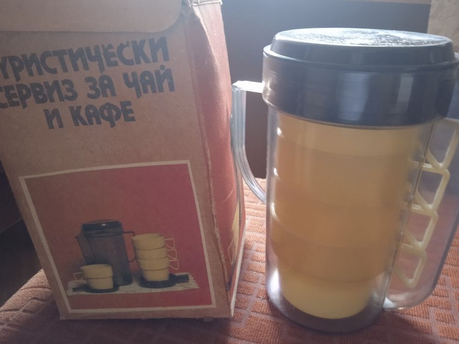 Туристически сервиз за чай и кафе