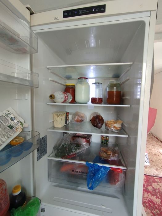Продам холодильник LG