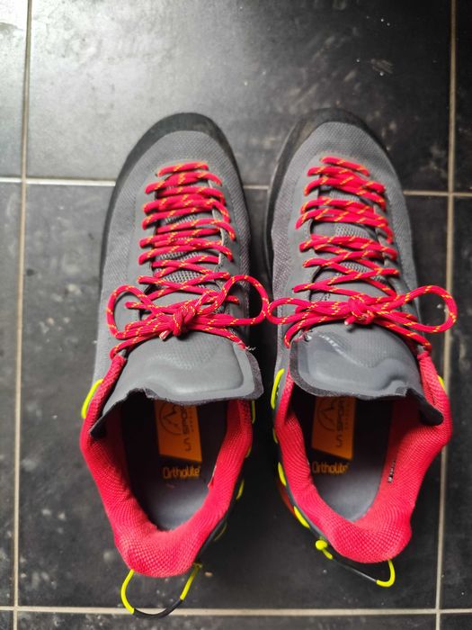 Продават се обувки La Sportiva