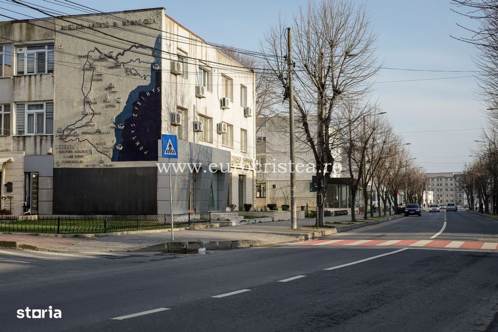 Apartament 4 camere de vânzare în Centru Vechi,Mangalia-300m de plajă