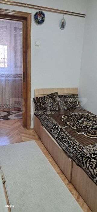 Casa de vanzare, cu 6 camere, 200 mp, zona centrala-Dej