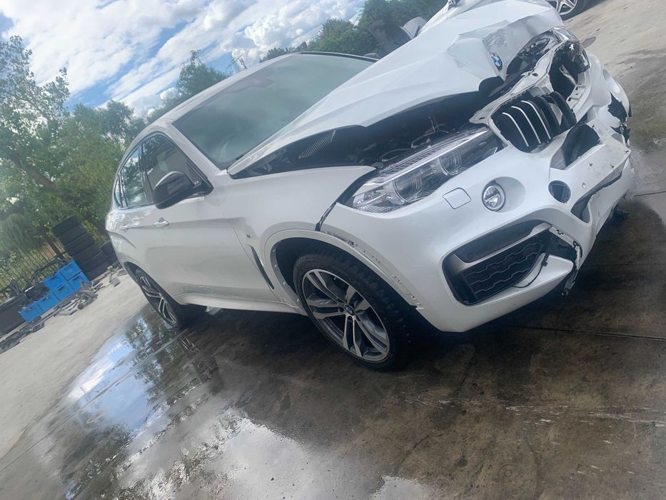 Dezmembrez bmw x6 f16 m5.0D/n57d30C/bara spate M pachet/stop