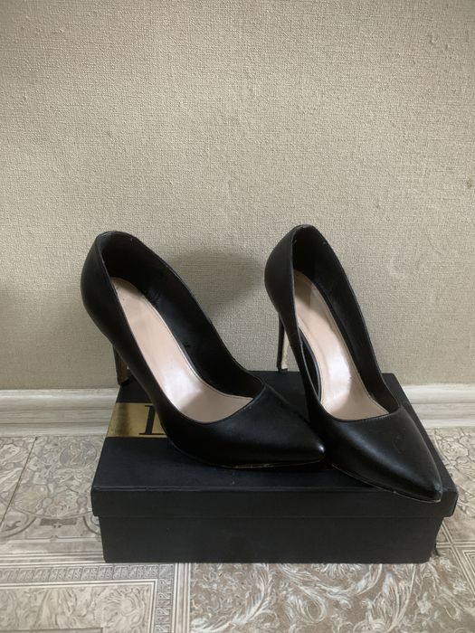 Супер удобные туфли размер 40