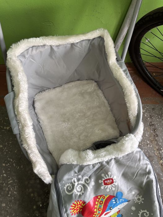 Санки в хорошем состоянии.