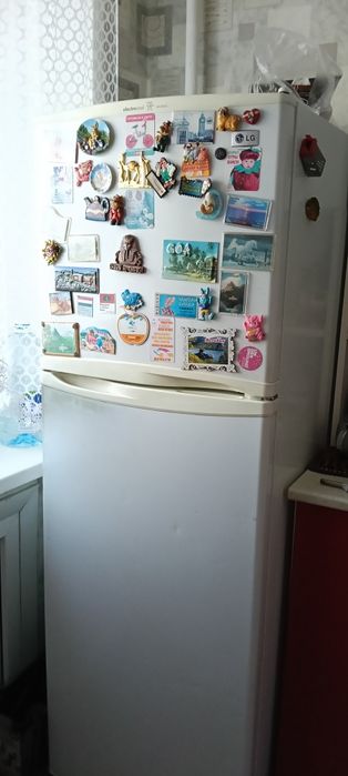 Продам холодильник