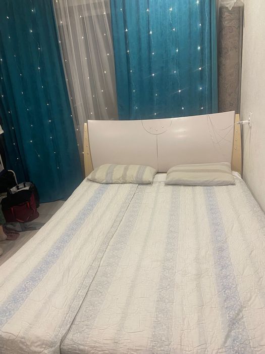 Продам спальный гарнитур