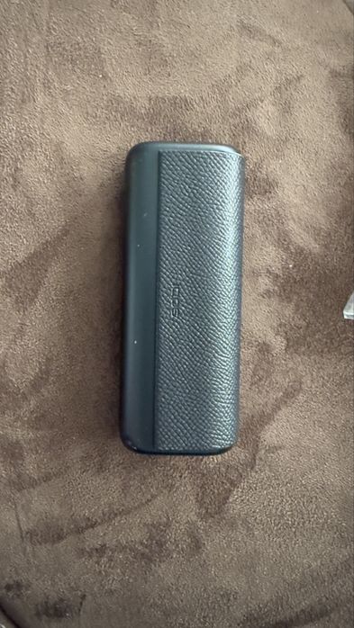 IQOS Iluma i cu husă flip, stare foarte bună