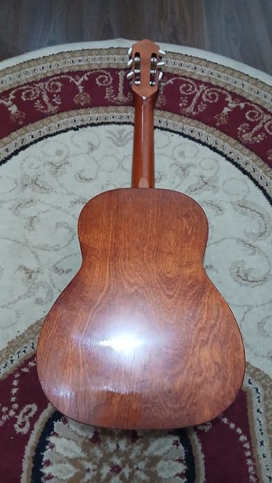 Гитара CREMONA 6 струн.