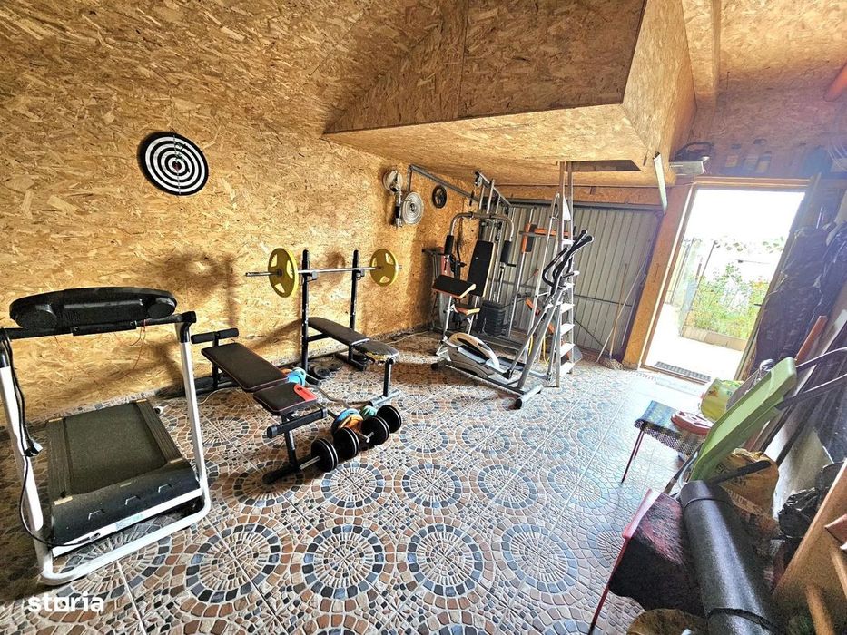 Proprietar vând casa 5 Camere.
