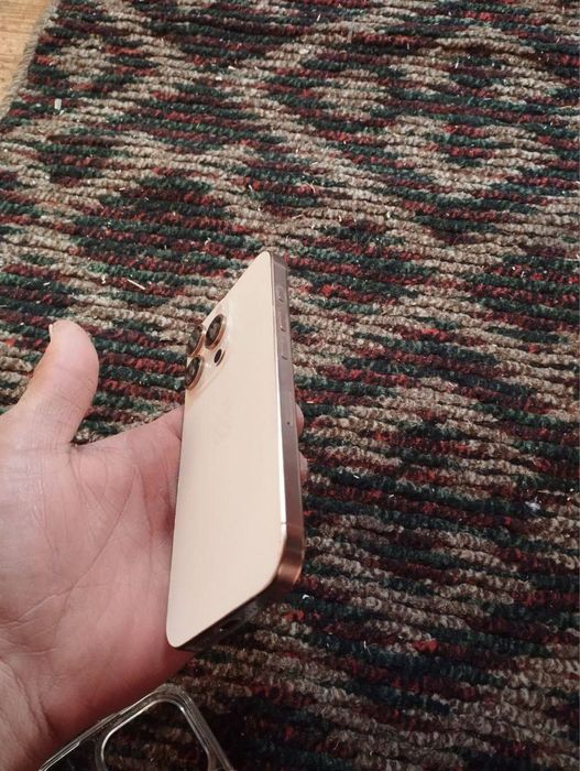 Iphone 16 pro SROCHNIY