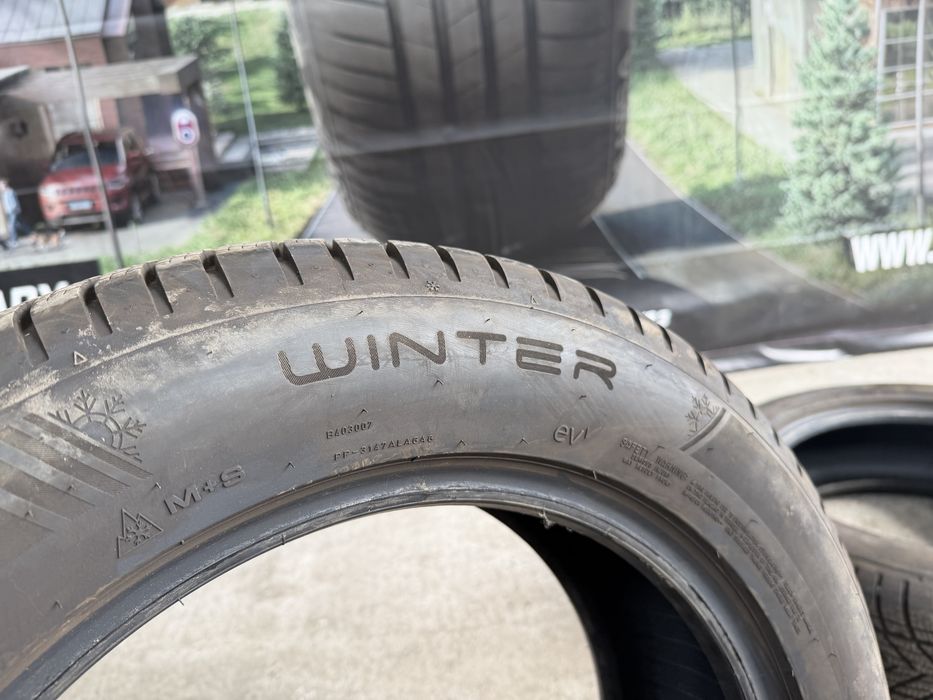 205/65/17 DUNLOP 2бр