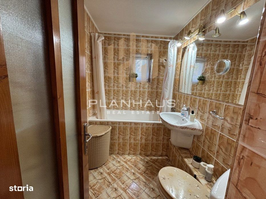 Apartament 2 camere, decomandat - bld. Republicii, zona Liana