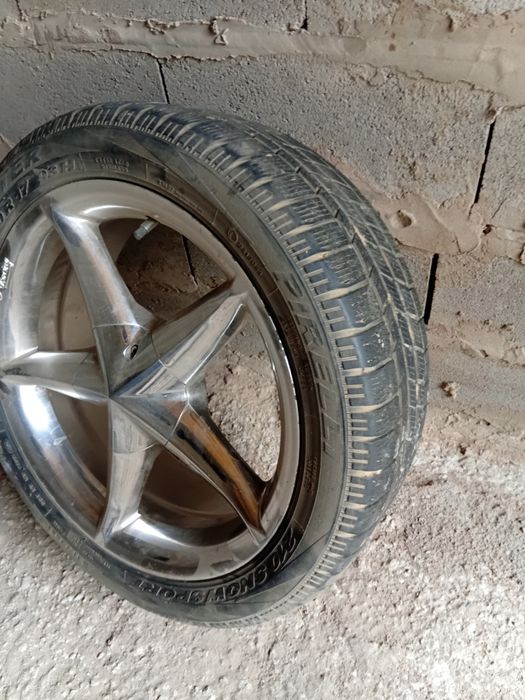 Продам диск  с шиной