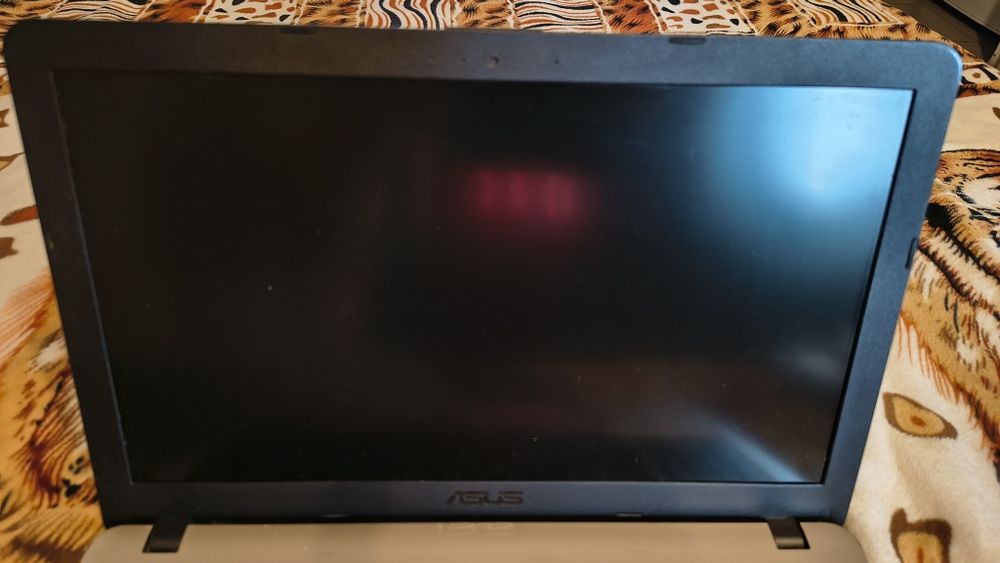 Laptop ASUS  F540LA - piese, second hand