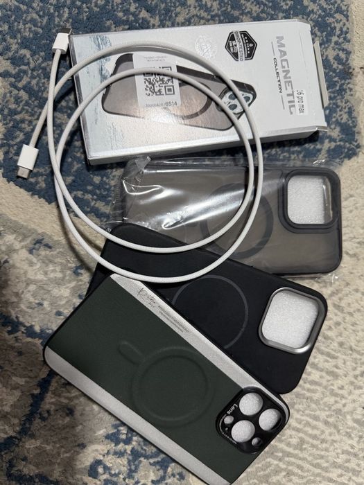 Iphone 16 pro max chehol