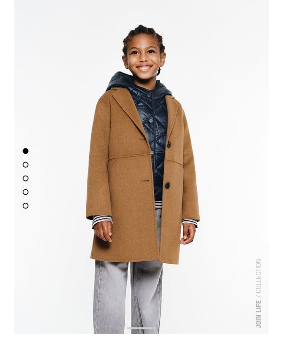 Пальто и жилетка на девочку