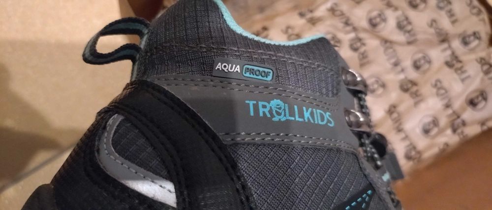 Туристически обувки TROLLKIDS