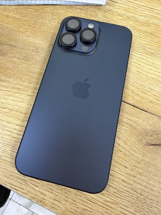 Продам Айфон 15про макс